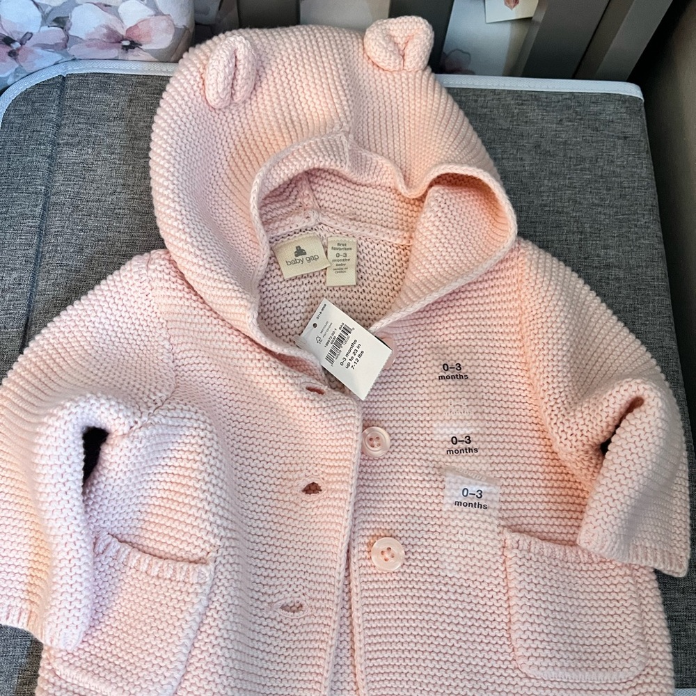 NWT baby gap pink sweater 0-3 months